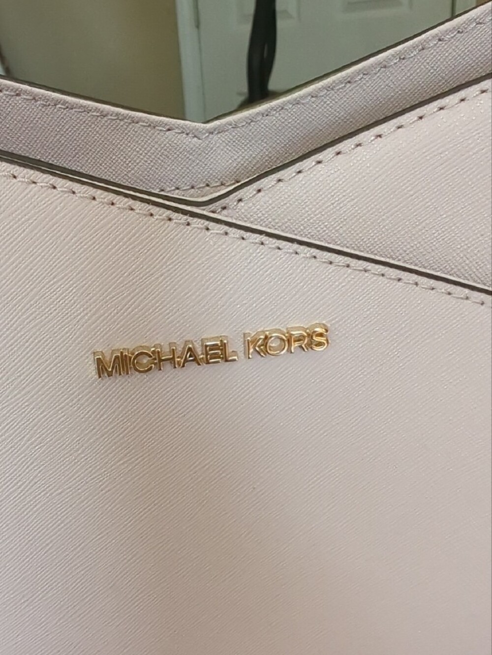 Michael Kors Pink Saffiano Chain-Handle Shoulder Tote - Picture 2 of 7